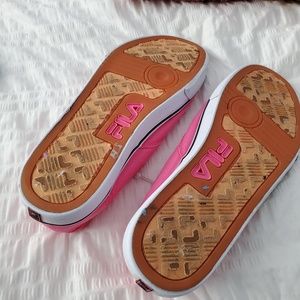 FILA Vintage Pink Canvas Sneakers Shoes Size 10 FILA Vintage Pink Canvas Sneakers Shoes Size 10